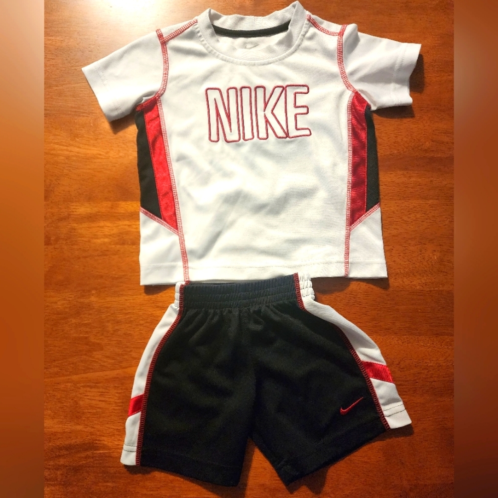 Nike shirt and short set 2T